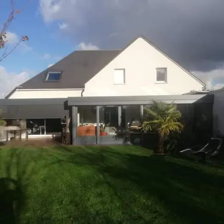 Boubou 10 Βίλα *